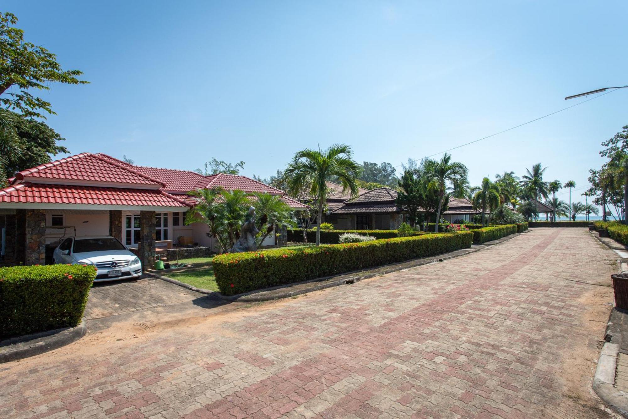 F4 Beach House Kitchen Bbq 3 Bedrooms Large Yard Rayong Exterior photo